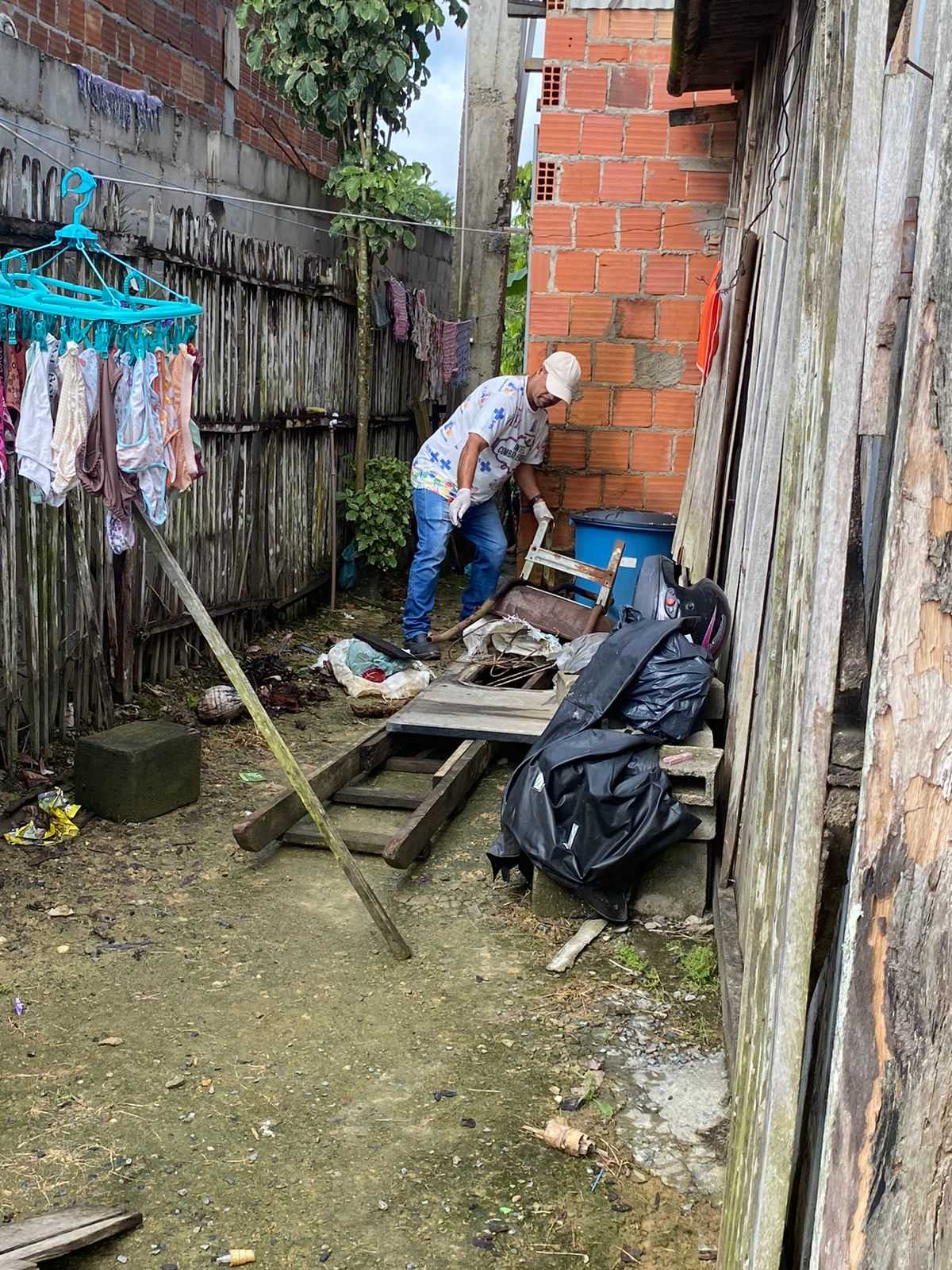 Camacã: Equipe de Endemias realiza trabalho de orientação e prevenção contra a Dengue